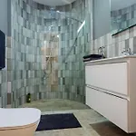 Ocean Breeze Apartment
