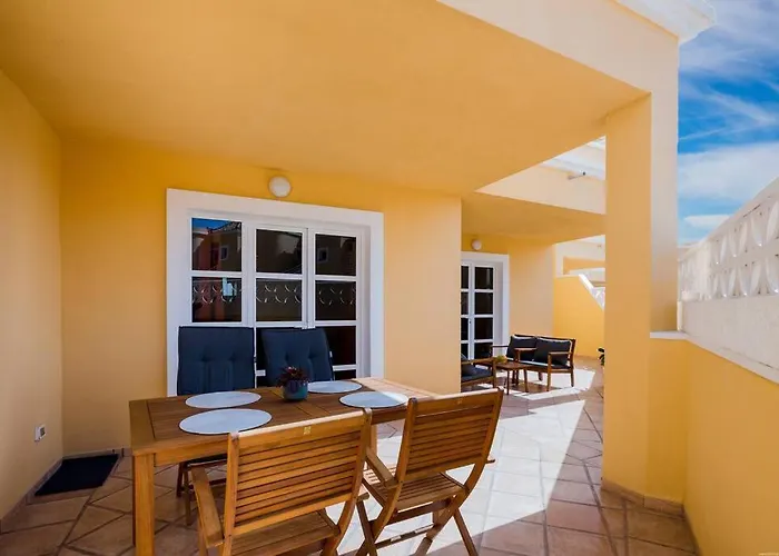 Ocean Breeze Апартаменти