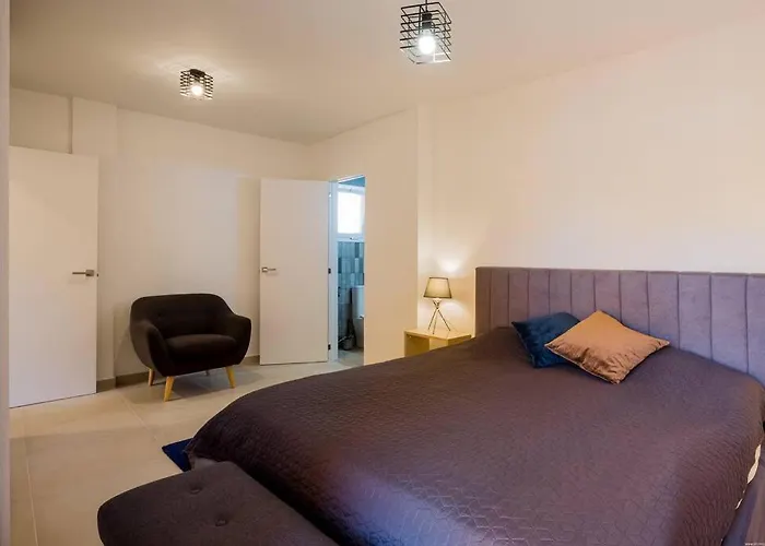 Ocean Breeze Апартаменти